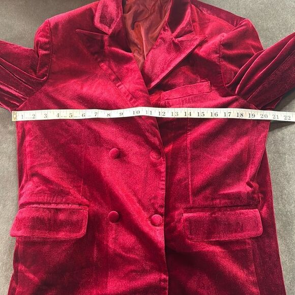 Women’s Red Velvet Double Breasted 2-Piece Pantsuit Peak Lapel Size L NWOT - Picture 8 of 15